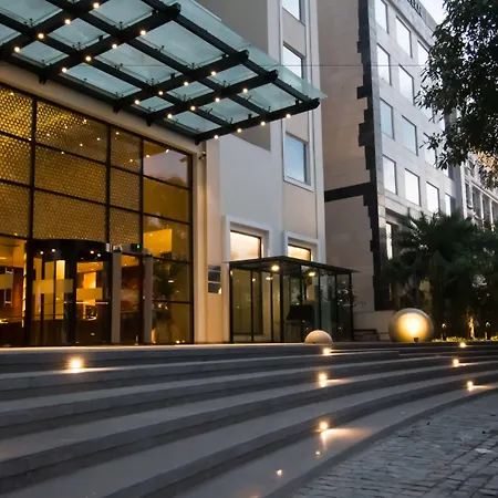 Lemon Tree Premier City Center-3