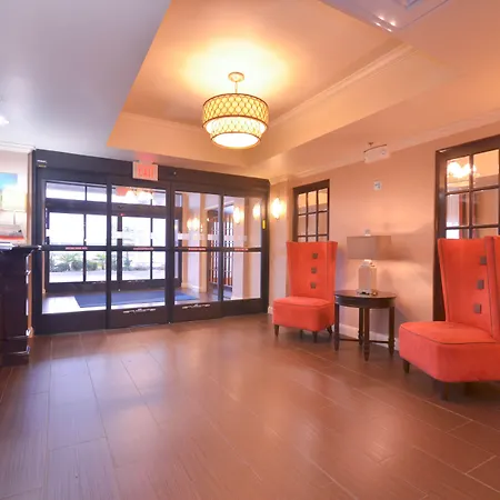 Holiday Inn Express & Suites Pine Bluff/Pines Mall By Ihg-2