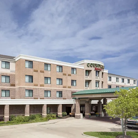 Courtyard By Marriott Columbia-2