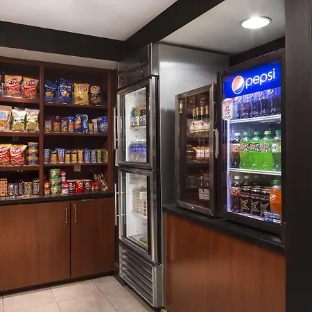 Courtyard By Marriott Columbia-3