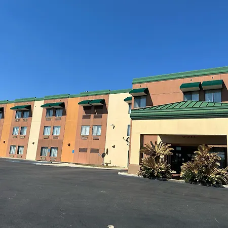 Quality Inn & Suites Hattiesburg North-2