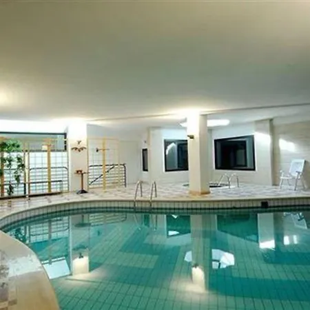 Hostellerie Du Cheval Blanc-3