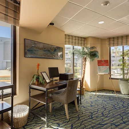 Casa Del Mar Beachfront Suites-3