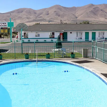 Town House Motel-2