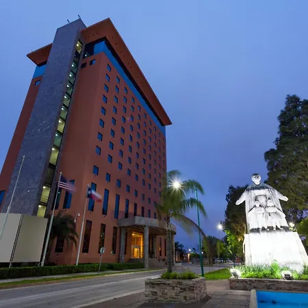 Best Western Plus Nuevo Laredo Inn & Suites-2