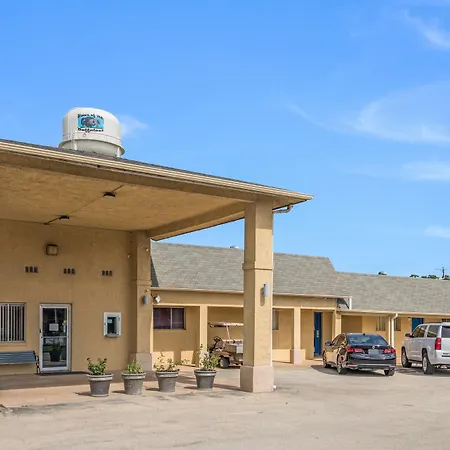 Americas Best Value Inn Giddings-3