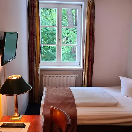 Hotel Königin Olga-2