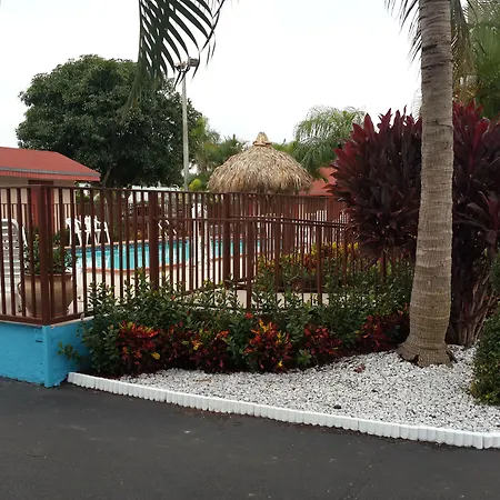Super 8 By Wyndham Homestead Florida City Gateway To Keys-3