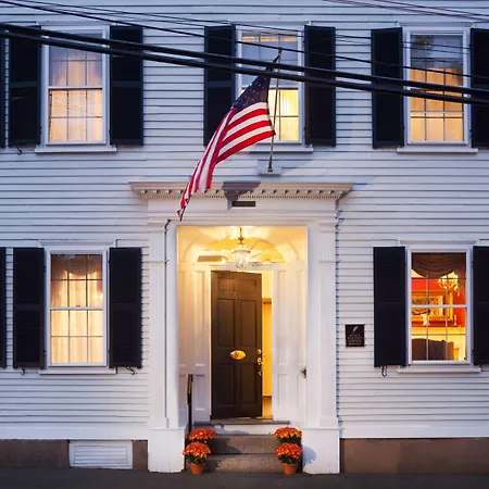 Harbor Light Inn-3