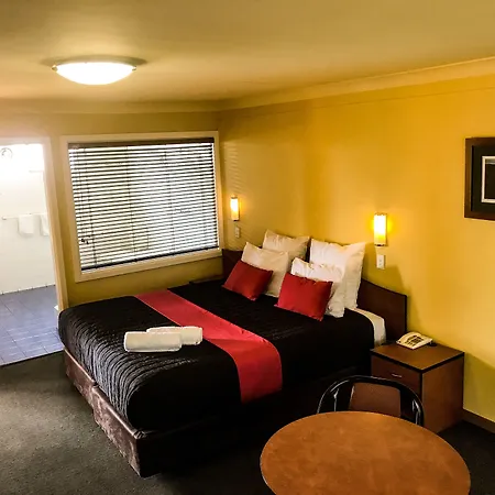 Colonial Motel Richmond-3