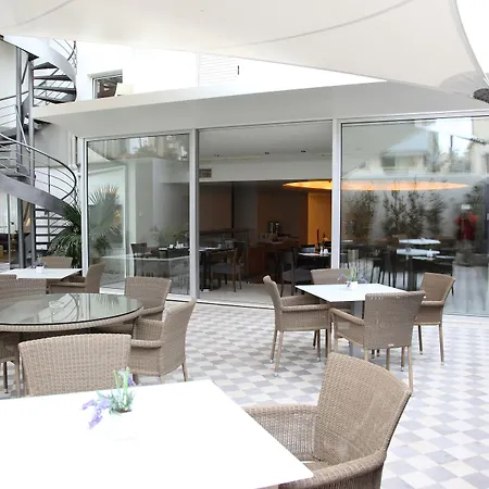 Atrion Hotel-3