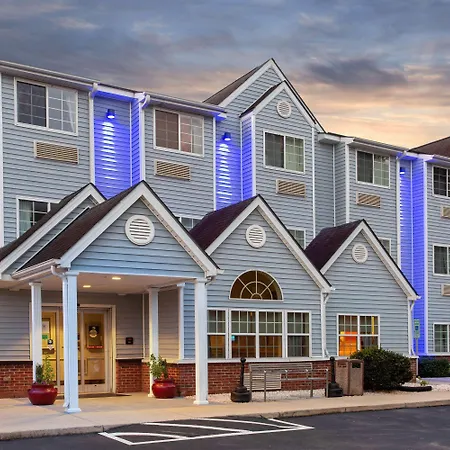 Microtel Inn & Suites By Wyndham Lillington/Campbell University-3