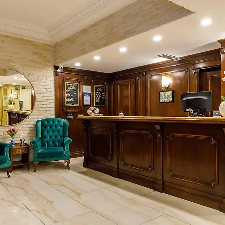 Golden Crown Hotel-2