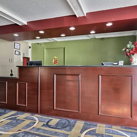 Super 8 By Wyndham Bangor-2