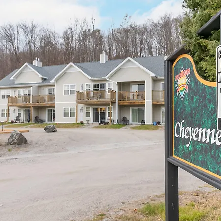 Getaways At Haliburton Heights-3
