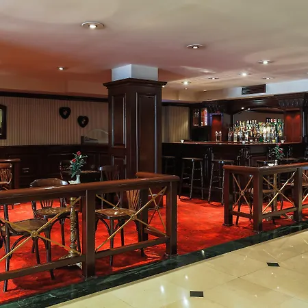 Central Hotel-2
