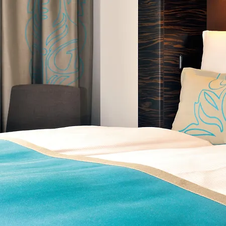 Motel One Frankfurt-Airport-2