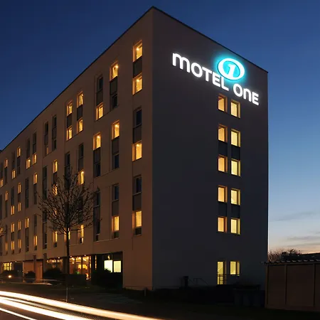 Motel One Frankfurt-Airport-2