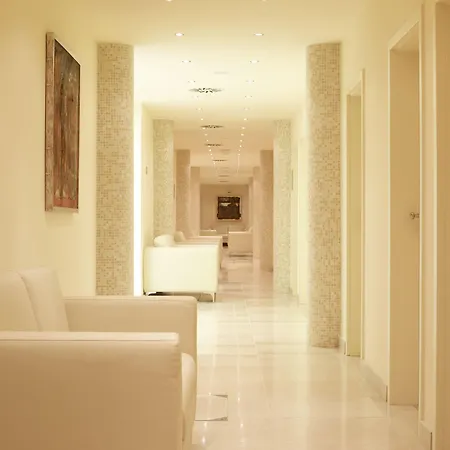 Savoy Westend Hotel-3