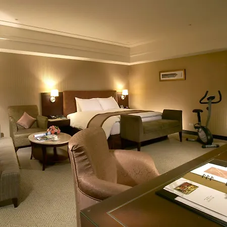 Grand Forward Hotel-3