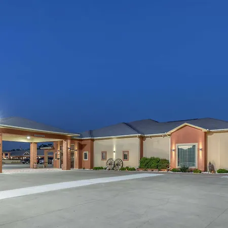 Best Western Windwood Inn & Suites-2