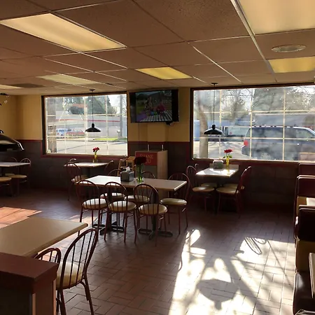 Valueinn Eugene - Airport-2