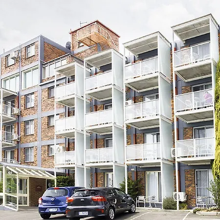 Adina Place Motel Apartments-3