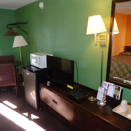 Budget Host Inn Somerset-2