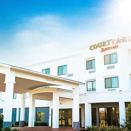 Courtyard By Marriott Kingston-3