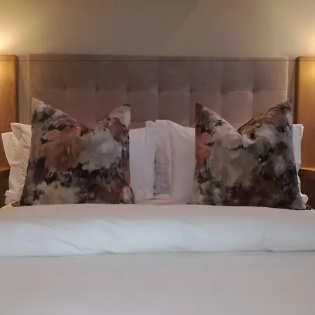Sugar Hotel-2