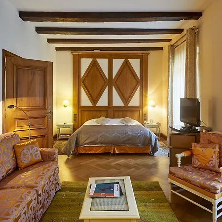 Relais & Chateaux La Maison Des Tetes-3
