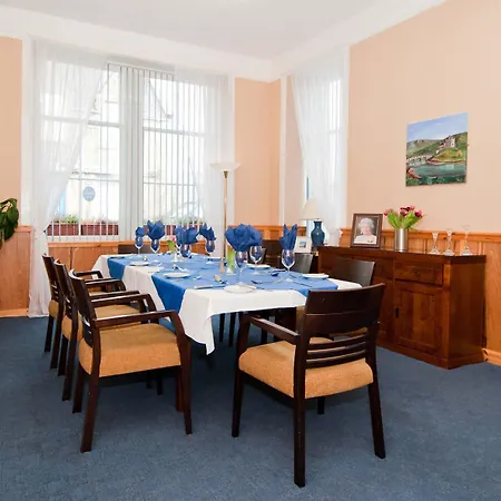 Castletown Hotel-2