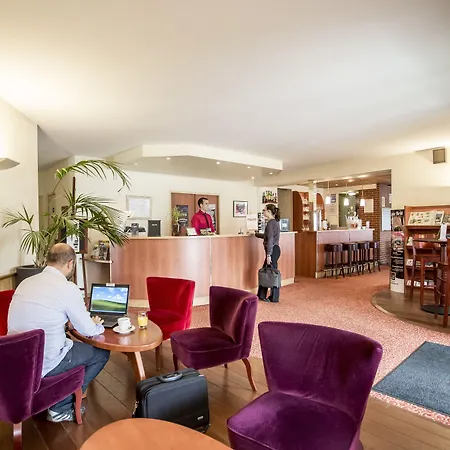 Brit Hotel Rennes Le Castel-2