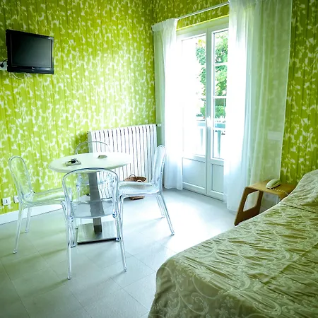 Hotel Les Goelands-3