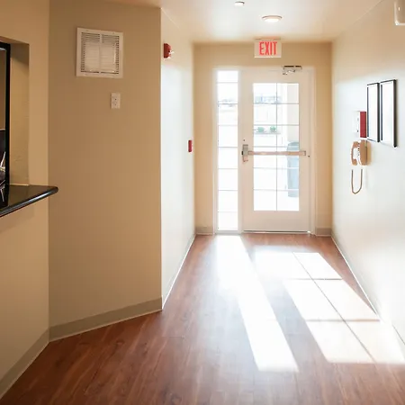 Woodspring Suites Tulsa-3