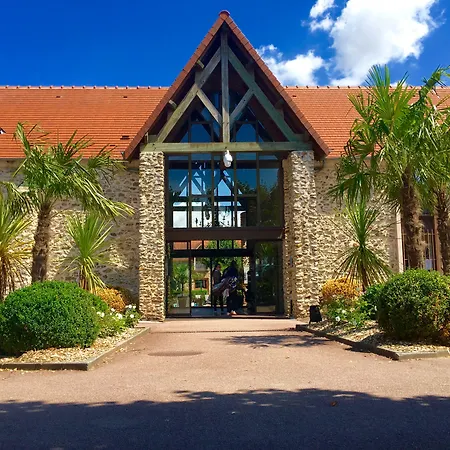 Hotel Les Suites - Domaine de Crécy-2