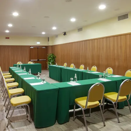 Holiday Inn Cagliari By Ihg-2