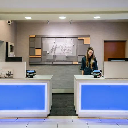 Holiday Inn Express & Suites Rocky Mount Smith Mountain Lake By Ihg-2
