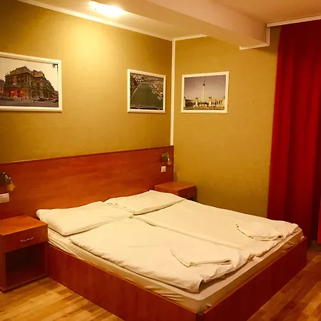 Easy Star Hotel-2