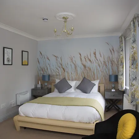 Carlton Court-3