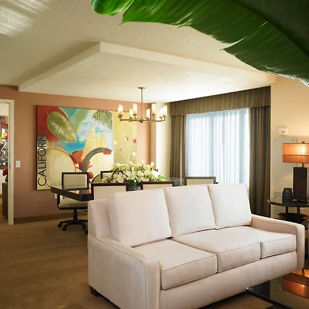 DoubleTree Suites By Hilton Anaheim Resort/Convention Center-2