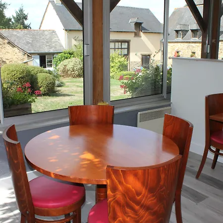 Logis Hôtel Lodge La Valette-3