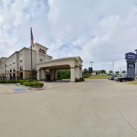 Hampton Inn & Suites Nacogdoches-2