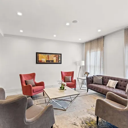 Best Western Plus Montreal East-3