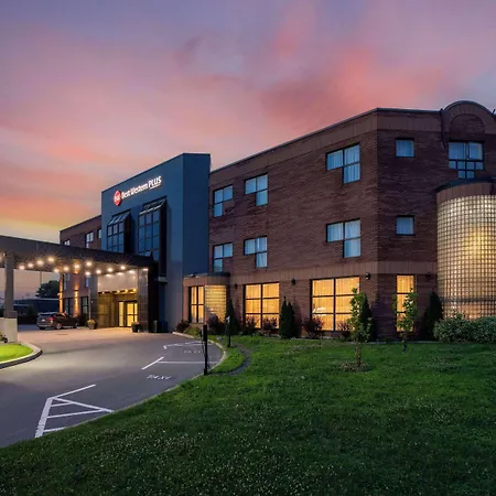 Best Western Plus Montreal East-3