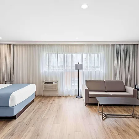 Best Western Plus Montreal East-2