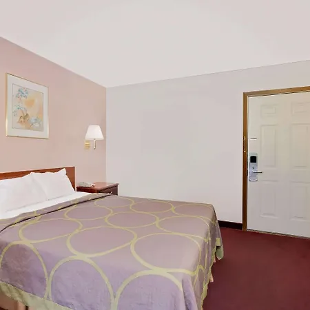 Super 8 By Wyndham Keystone/Mt. Rushmore-3