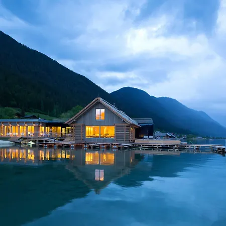 Strandhotel Am Weissensee-3