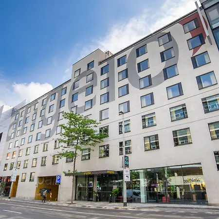 OREA Hotel Angelo Praha-3