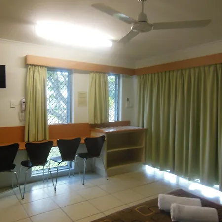 Country Road Motel-3